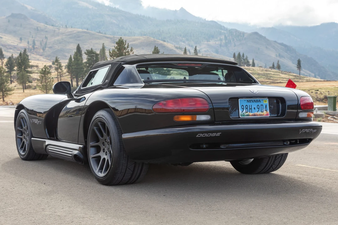 1994 Dodge Viper 1st Gen - Image 24 of 31