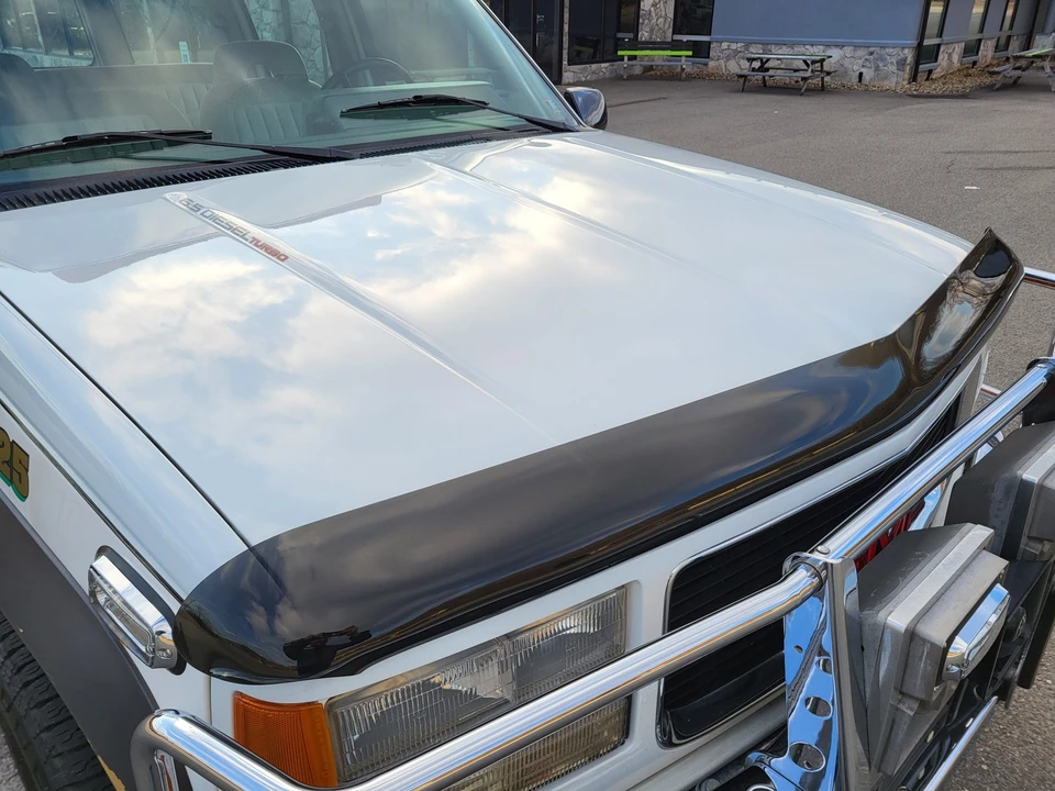1994 GMC Suburban 8th Gen - Image 30 of 31