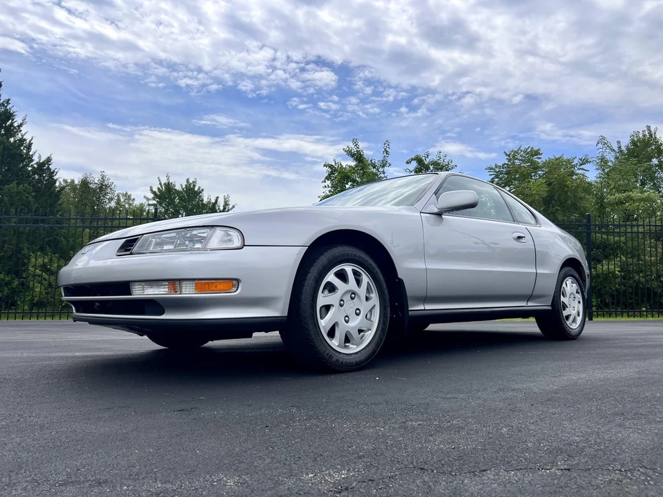 1994 Honda Prelude 4th Gen - Image 3 of 31