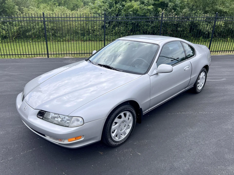 1994 Honda Prelude 4th Gen - Image 5 of 31