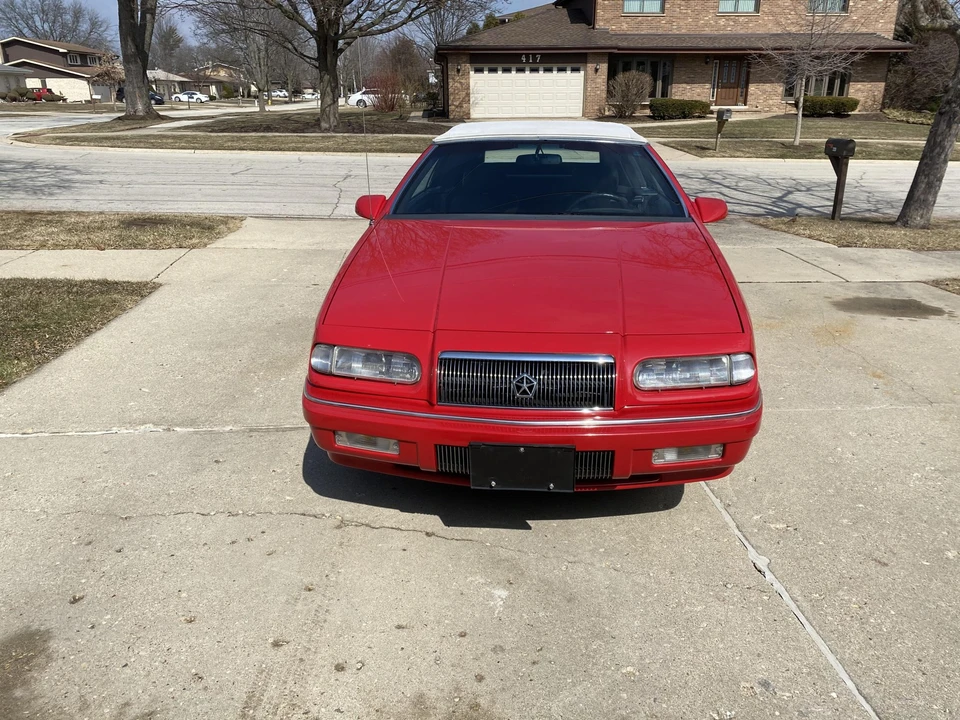 1995 Chrysler LeBaron - Image 2 of 31