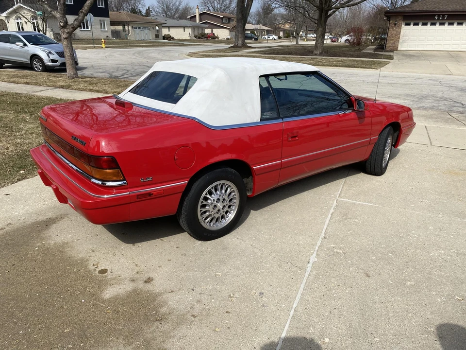 1995 Chrysler LeBaron - Image 10 of 31