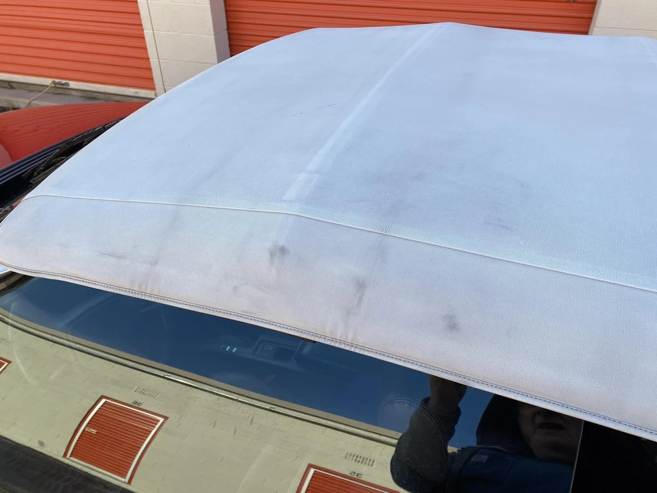 1995 Chrysler LeBaron - Image 26 of 31