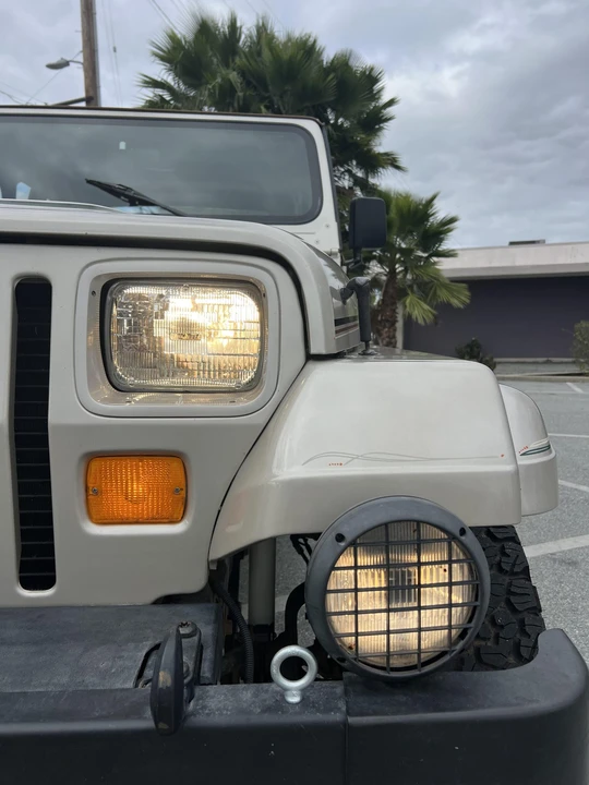 1995 Jeep YJ Wrangler - Image 28 of 31