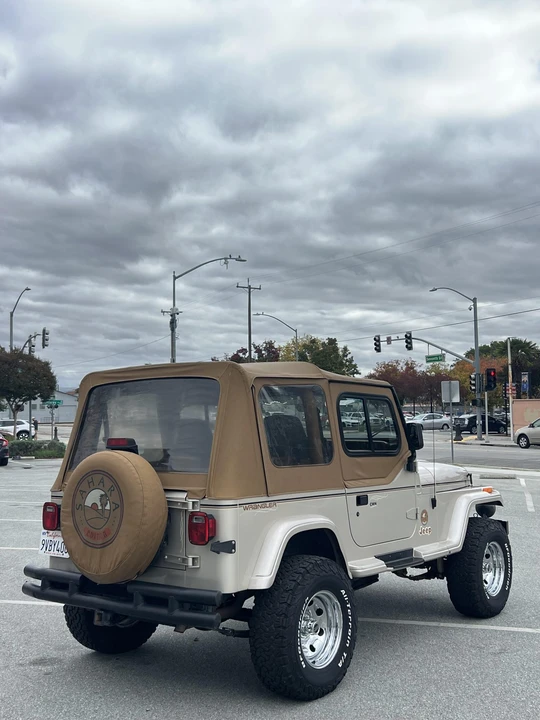 1995 Jeep YJ Wrangler - Image 6 of 31