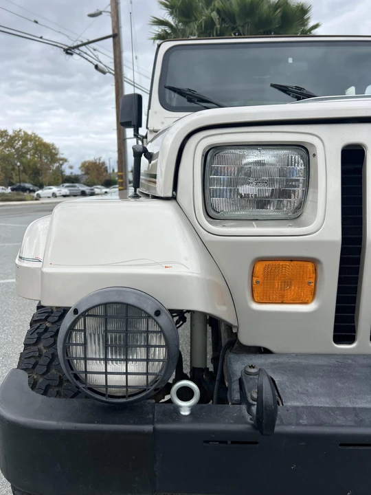 1995 Jeep YJ Wrangler - Image 25 of 31