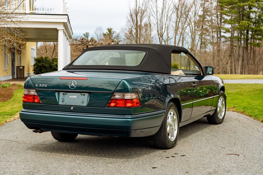 1995 Mercedes-Benz W124 E-Class - Image 17 of 31