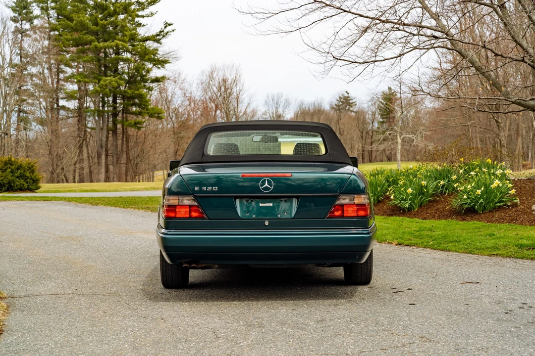 1995 Mercedes-Benz W124 E-Class - Image 18 of 31
