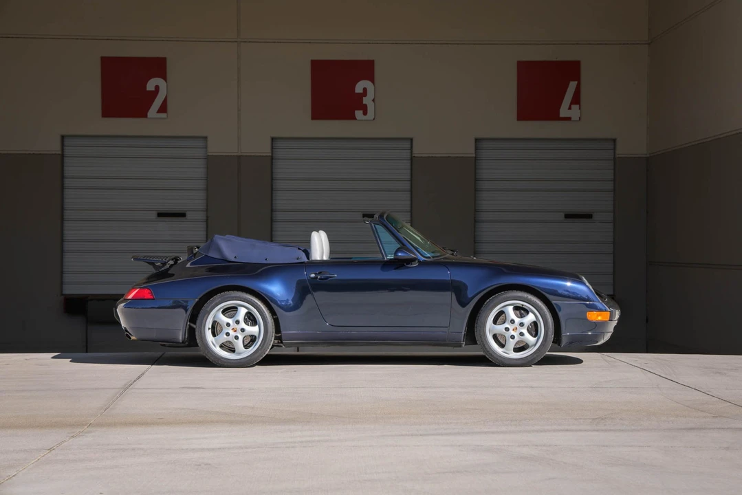 1995 Porsche 993 Carrera - Image 12 of 31