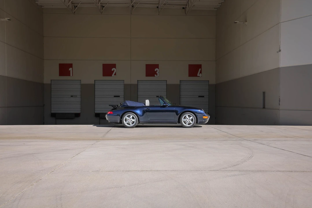 1995 Porsche 993 Carrera - Image 11 of 31