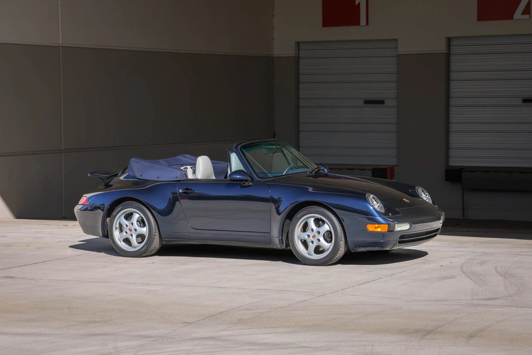 1995 Porsche 993 Carrera - Image 10 of 31