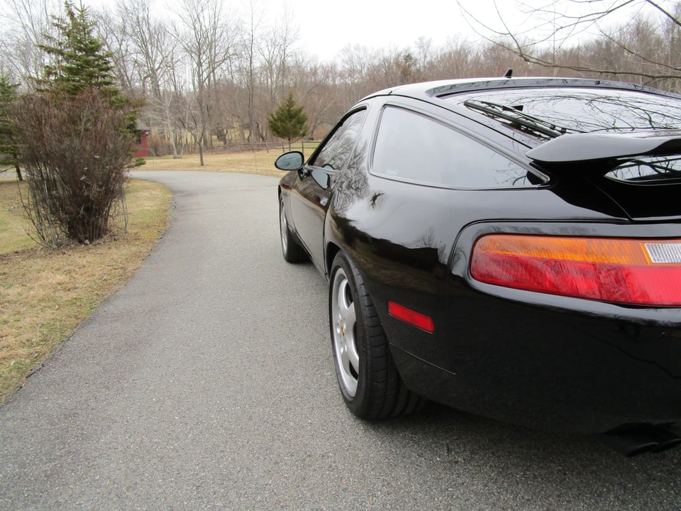 1995 Porsche 928 GTS - Image 22 of 31