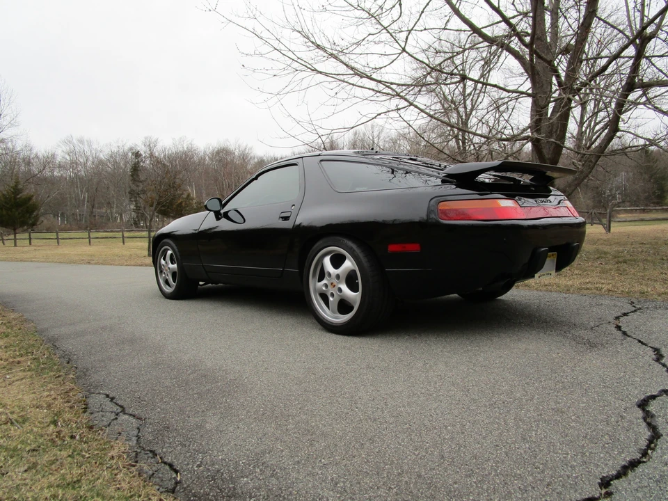1995 Porsche 928 GTS - Image 9 of 31