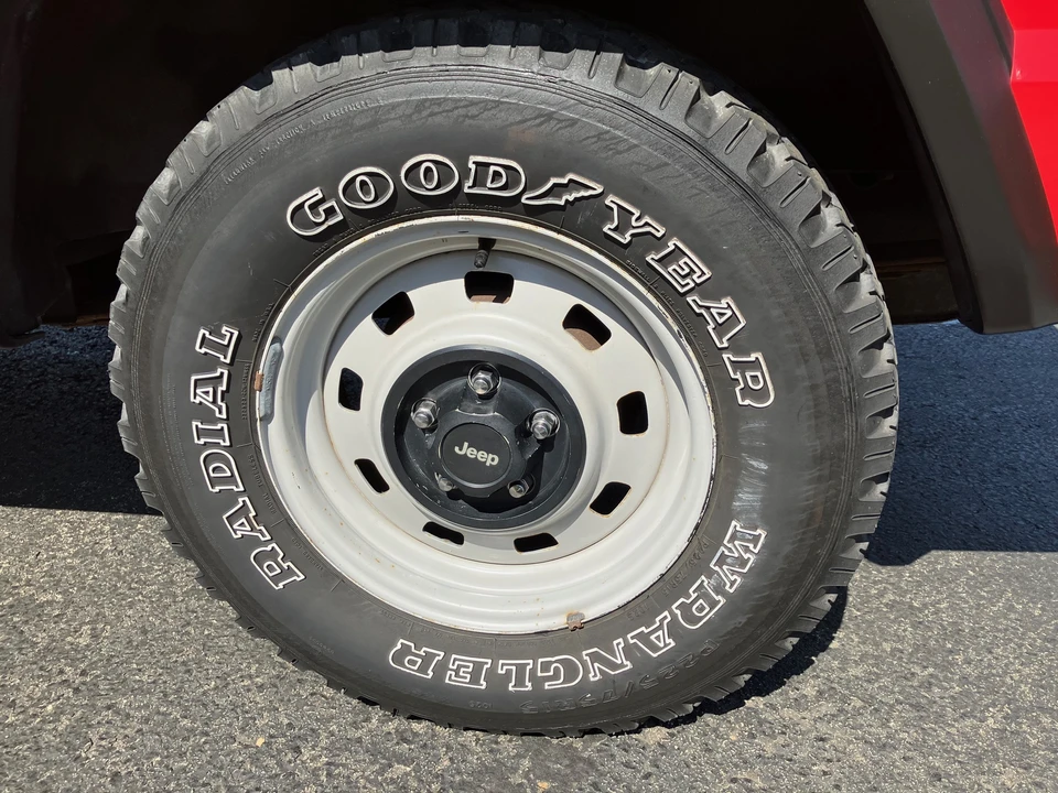 1996 Jeep XJ Cherokee - Image 17 of 31
