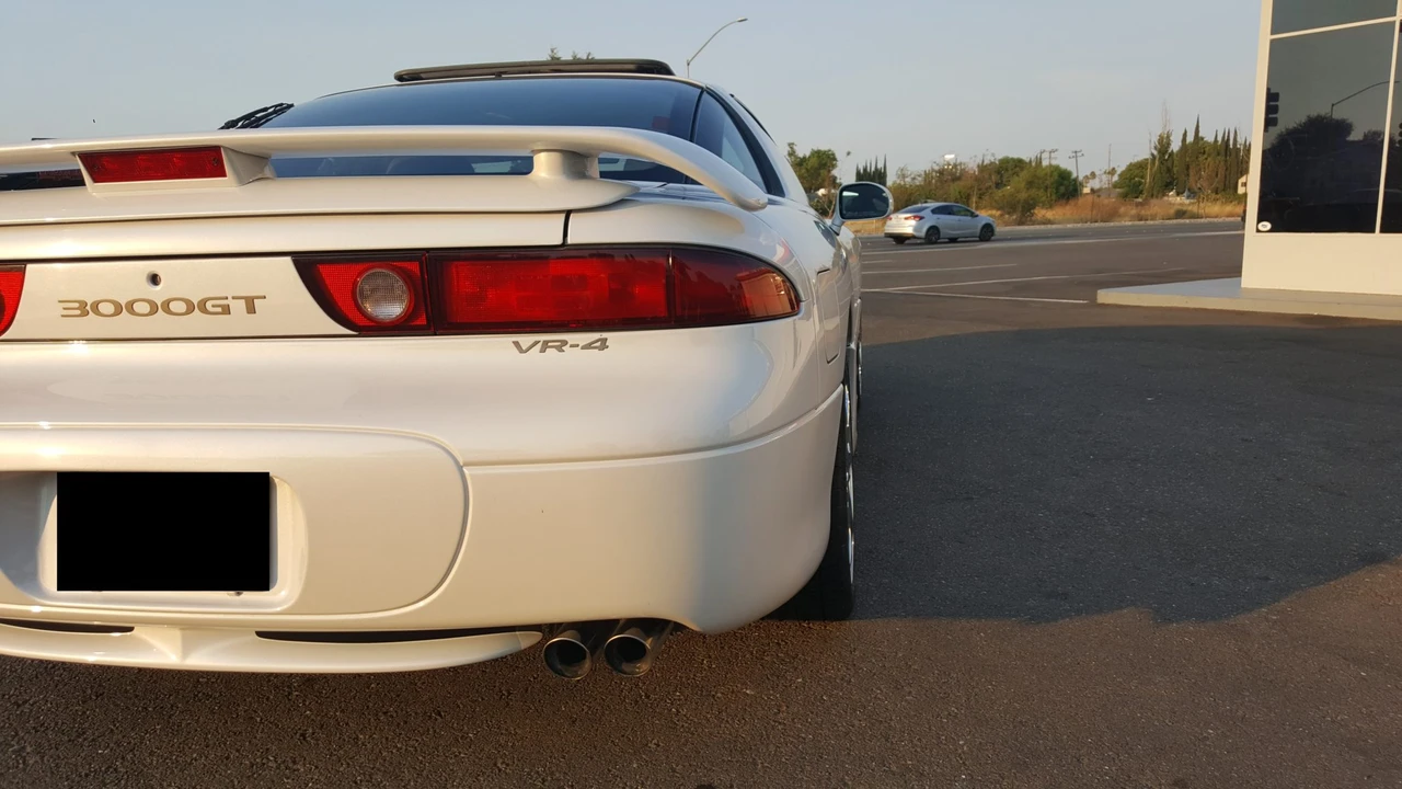 1996 Mitsubishi 3000GT Series 2 - Image 16 of 31