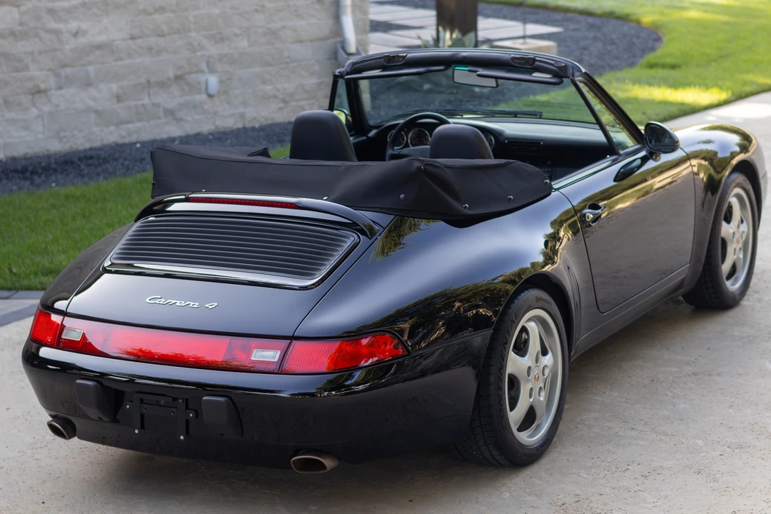 1996 Porsche 993 Carrera 4 - Image 14 of 31