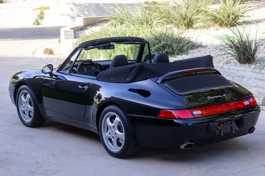 1996 Porsche 993 Carrera 4 - Image 20 of 31