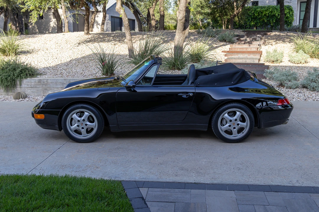 1996 Porsche 993 Carrera 4 - Image 23 of 31