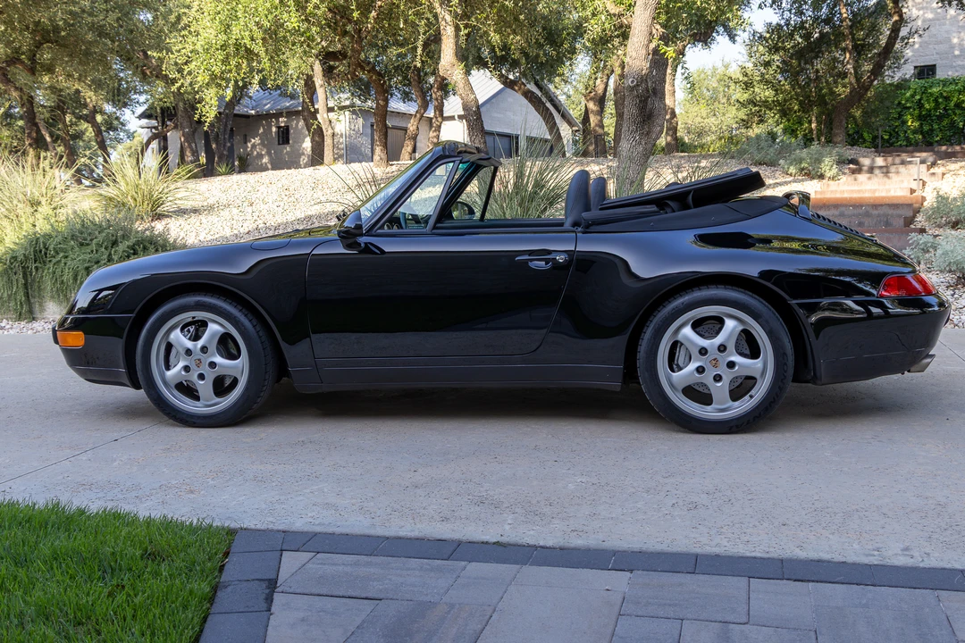 1996 Porsche 993 Carrera 4 - Image 22 of 31