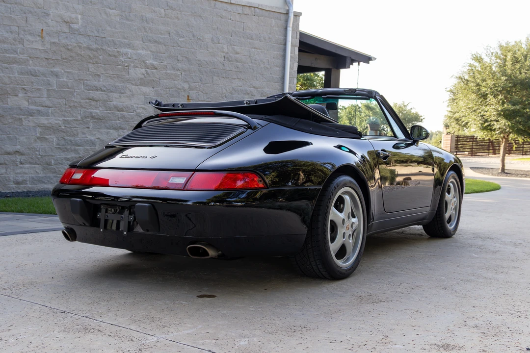 1996 Porsche 993 Carrera 4 - Image 13 of 31