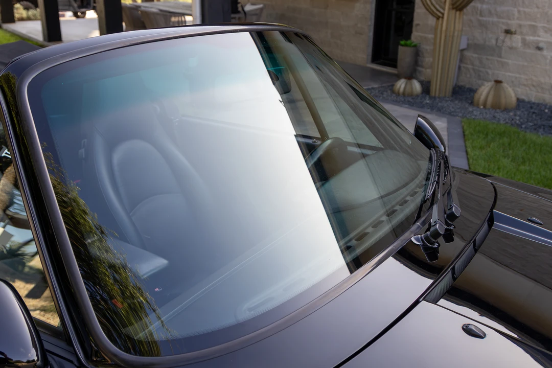 1996 Porsche 993 Carrera 4 - Image 28 of 31