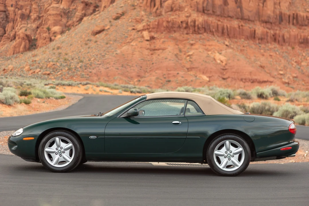 1997 Jaguar X100 XK8 - Image 27 of 31