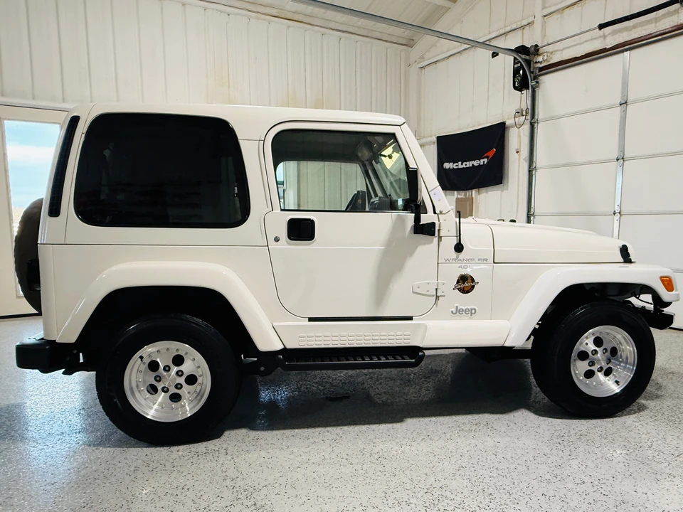 1997 Jeep TJ Wrangler - Image 17 of 31