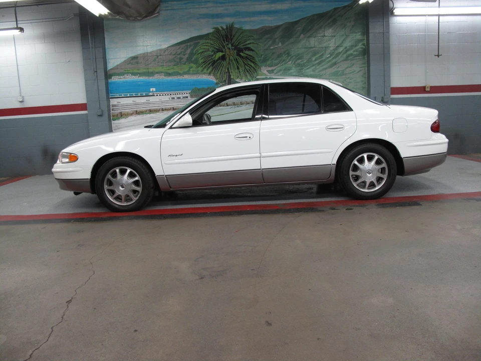 1998 Buick Regal - Image 7 of 31