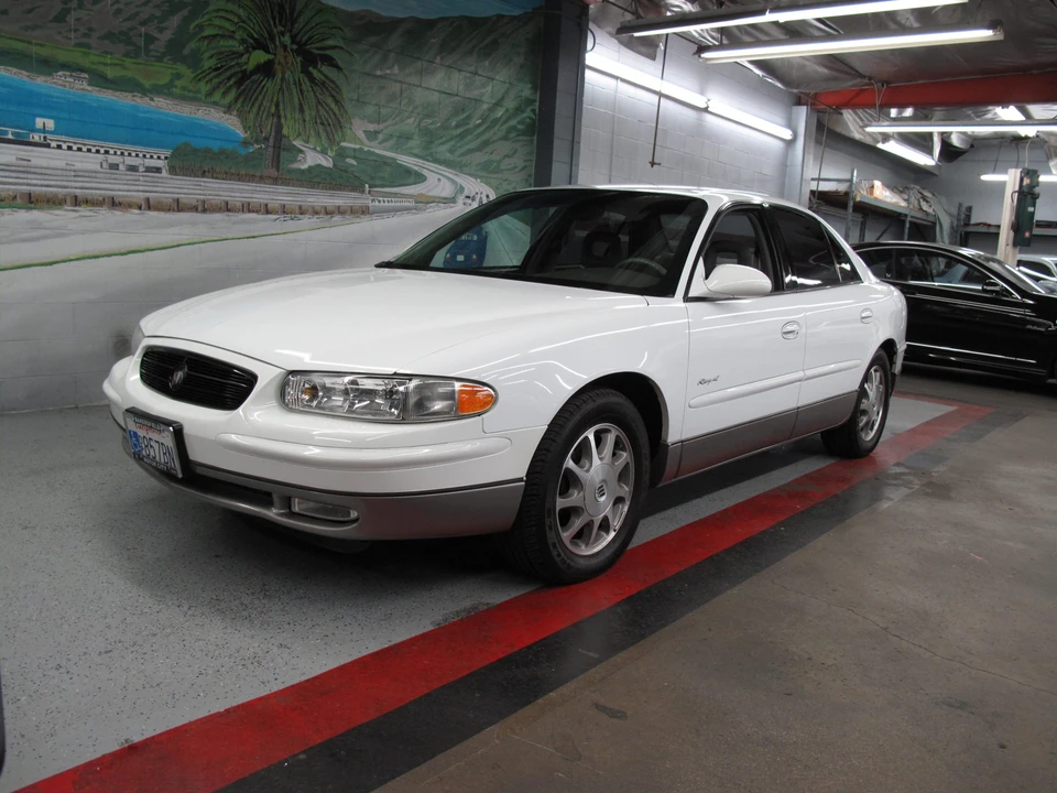 1998 Buick Regal - Image 5 of 31