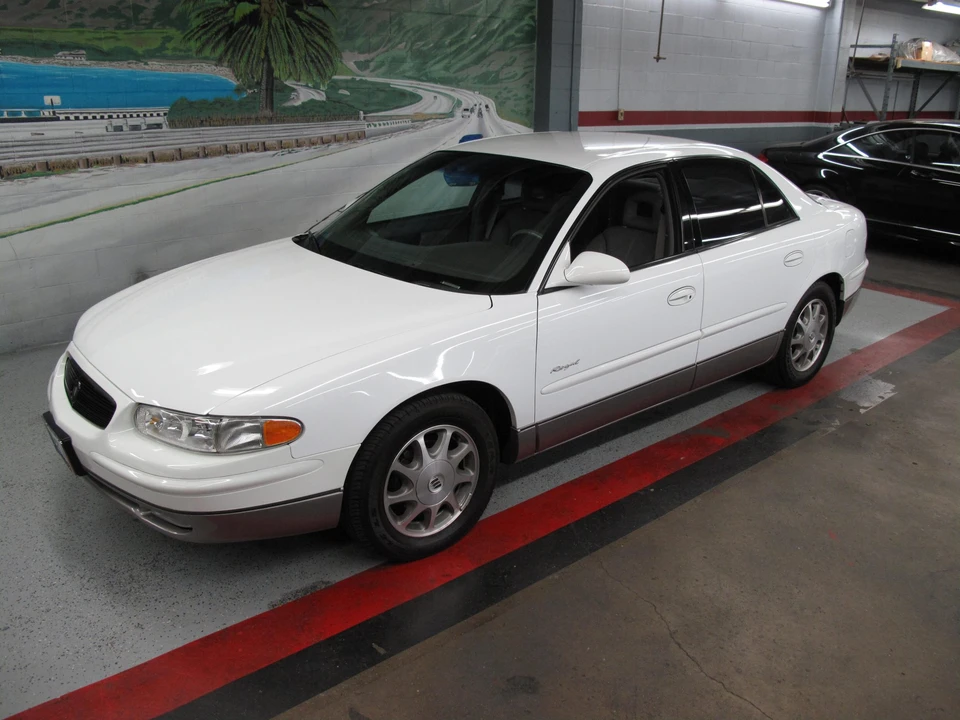 1998 Buick Regal - Image 6 of 31