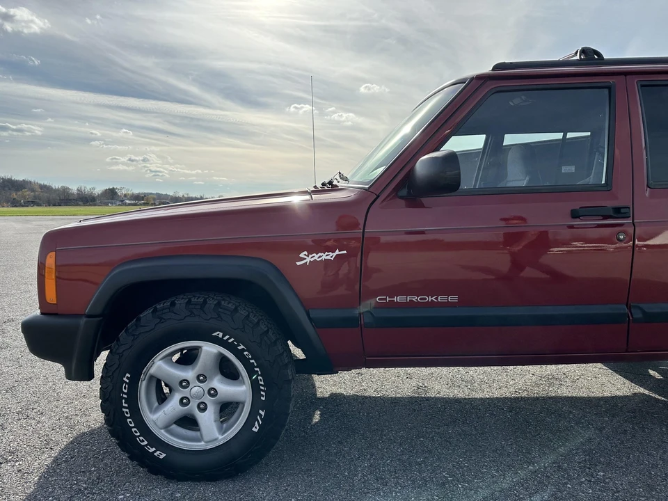 1998 Jeep XJ Cherokee - Image 21 of 31
