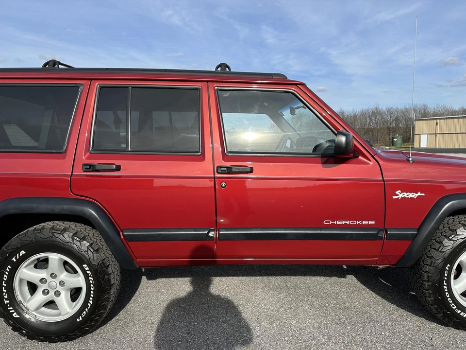 1998 Jeep XJ Cherokee - Image 18 of 31