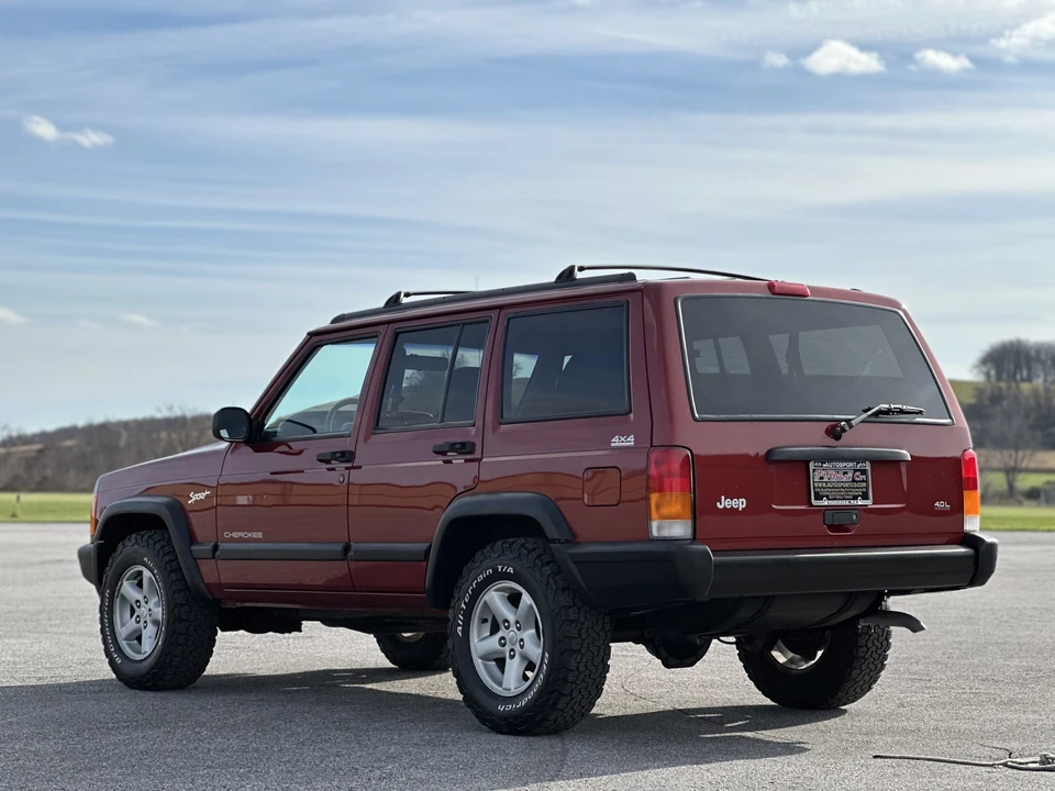 1998 Jeep XJ Cherokee - Image 14 of 31