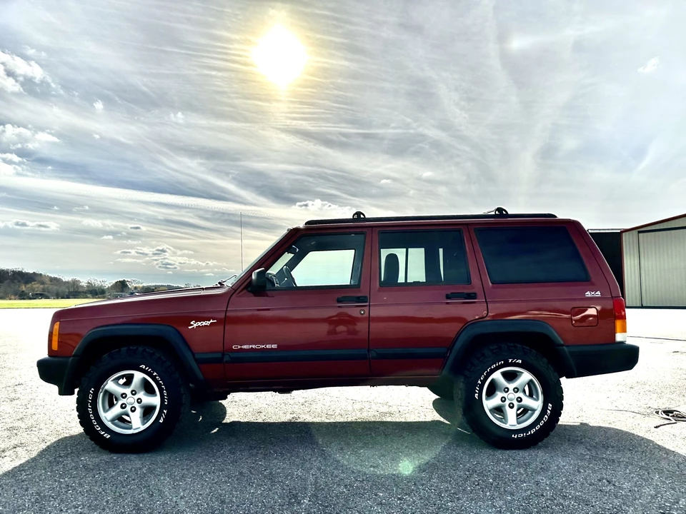 1998 Jeep XJ Cherokee - Image 16 of 31