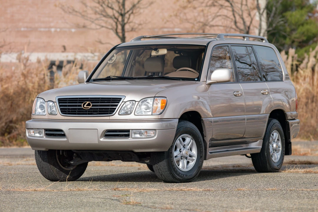 1998 Lexus LX 2nd Gen - Image 7 of 31