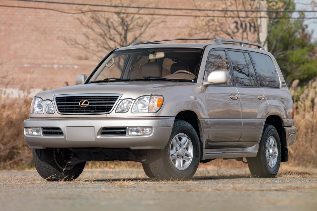 1998 Lexus LX 2nd Gen - Image 6 of 31