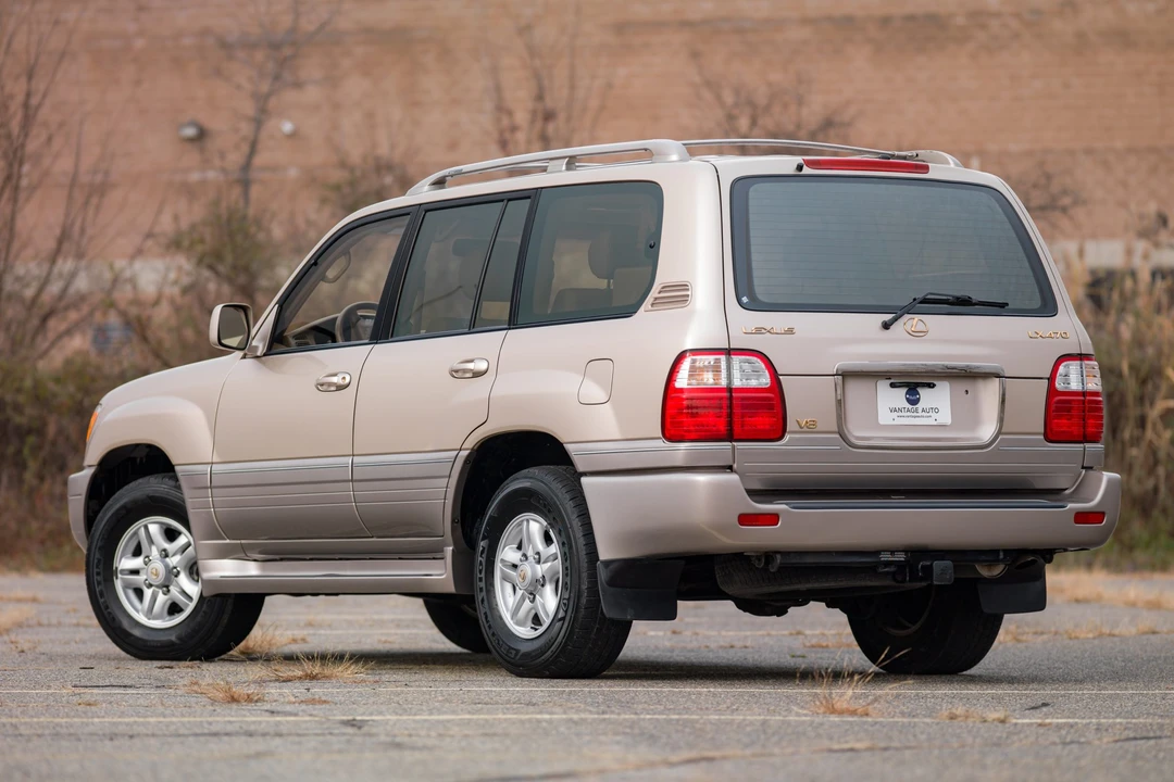 1998 Lexus LX 2nd Gen - Image 15 of 31