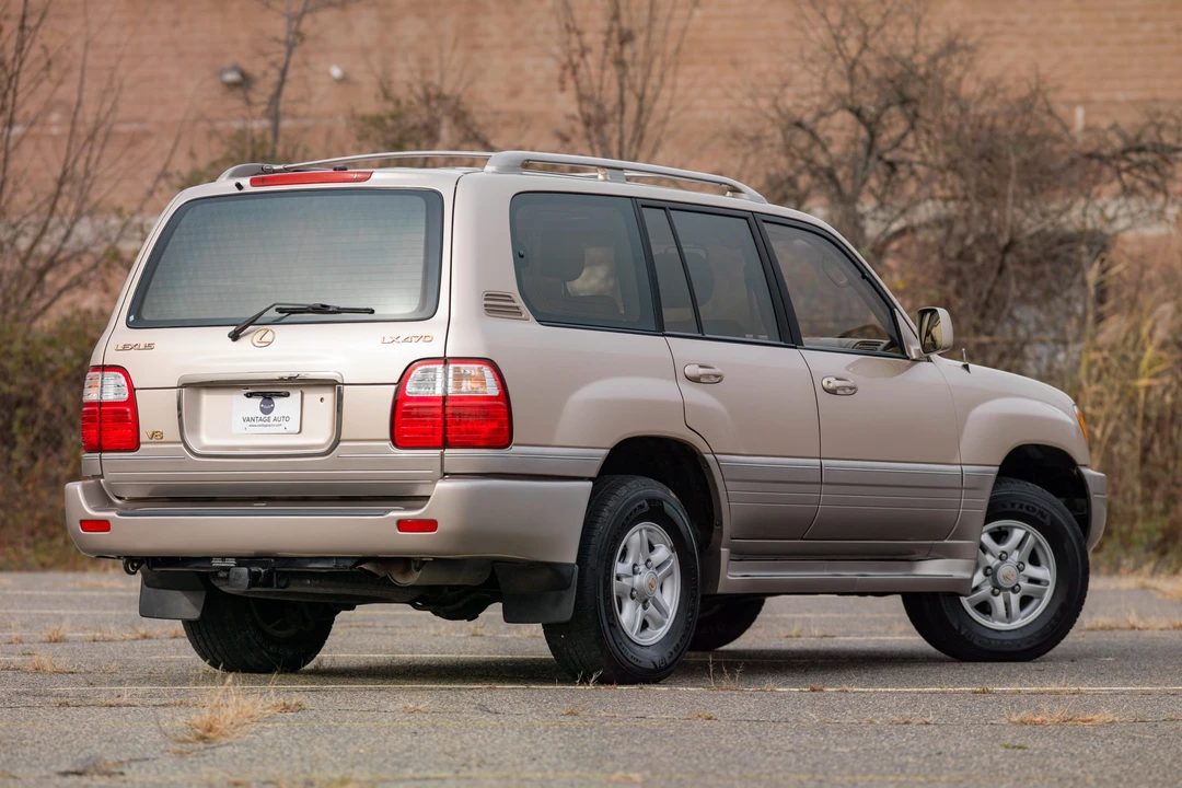 1998 Lexus LX 2nd Gen - Image 18 of 31