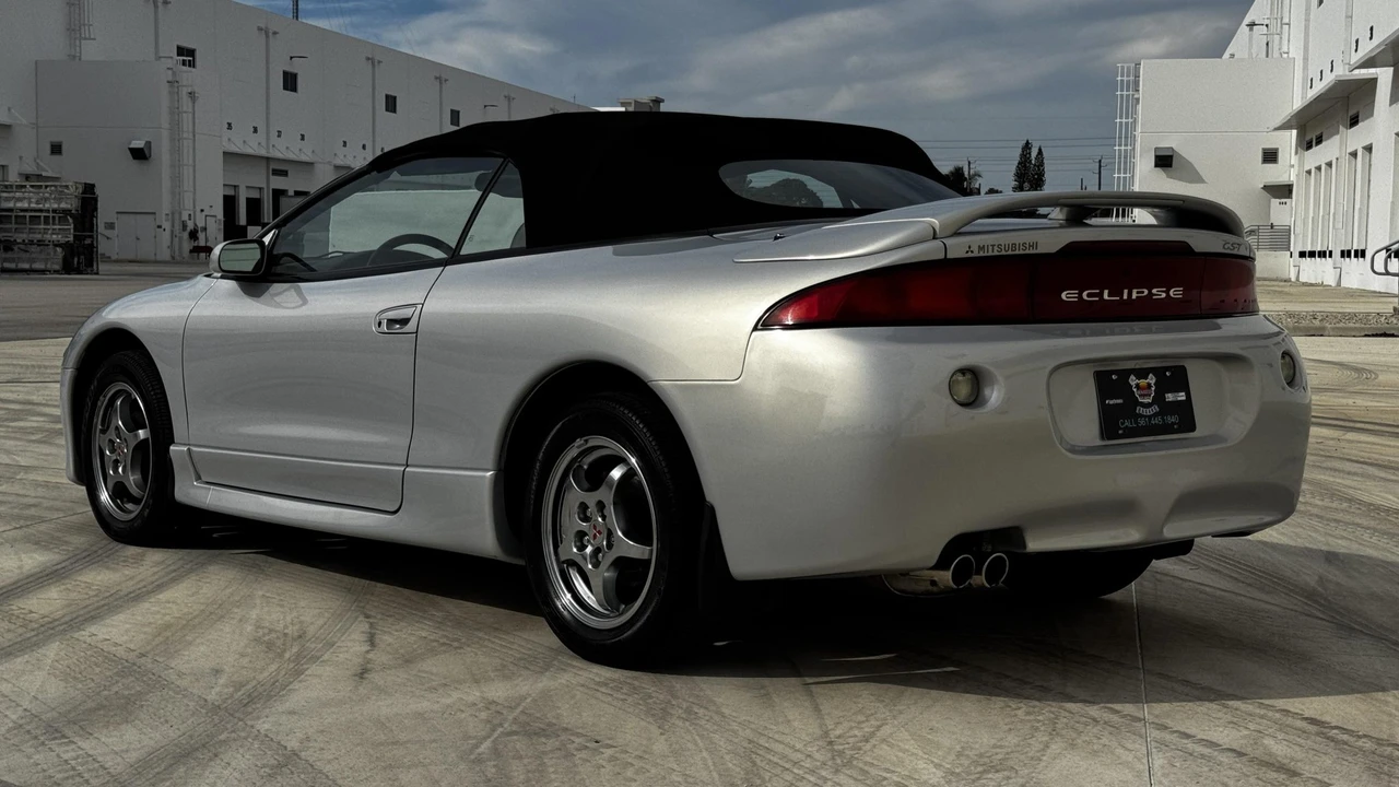 1998 Mitsubishi Eclipse 2nd Gen - Image 21 of 31