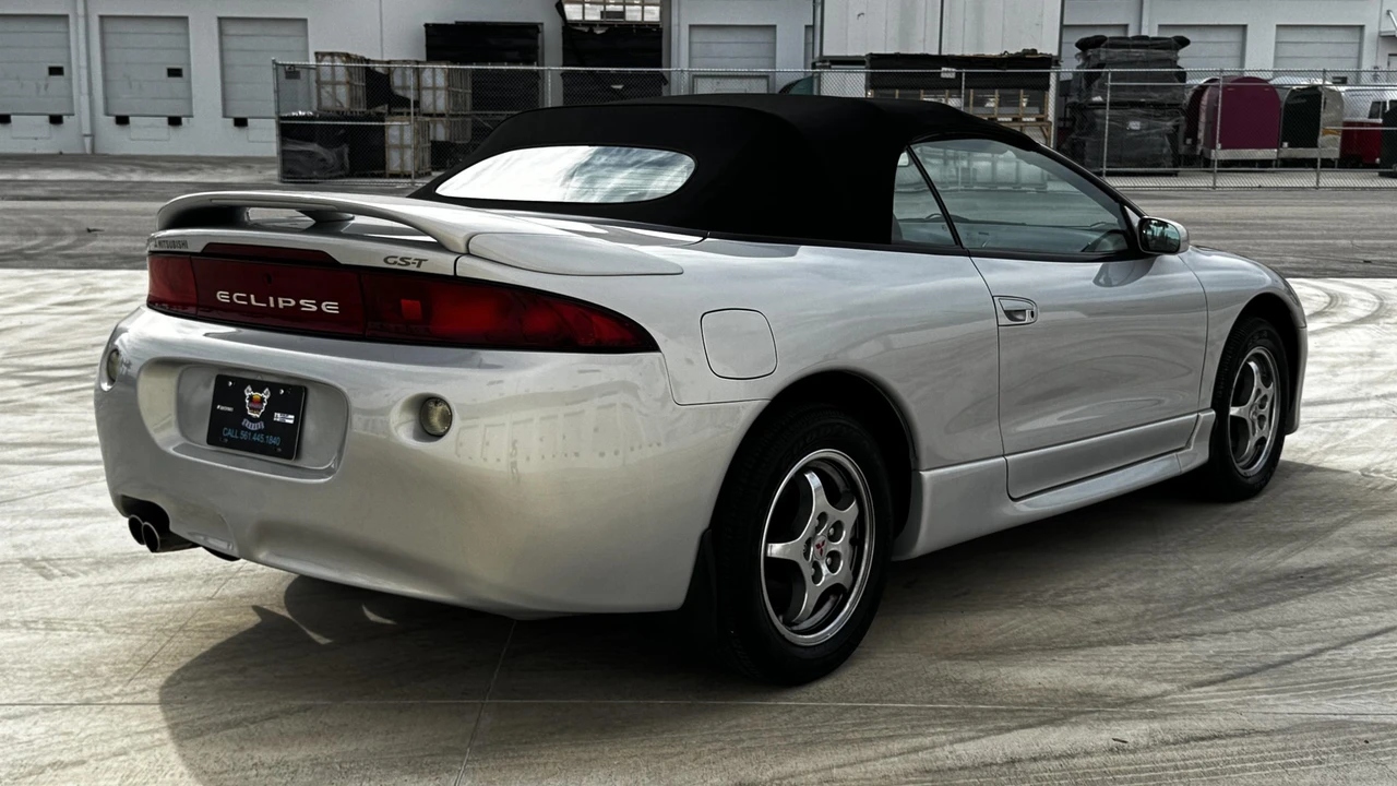 1998 Mitsubishi Eclipse 2nd Gen - Image 25 of 31