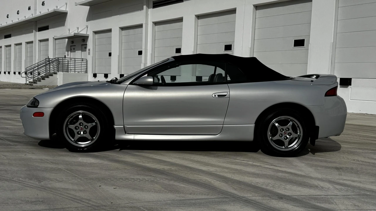 1998 Mitsubishi Eclipse 2nd Gen - Image 19 of 31