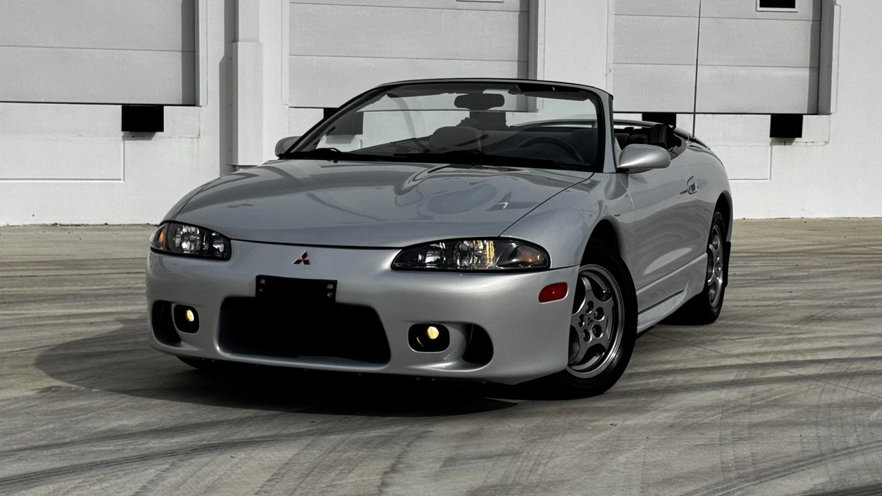 1998 Mitsubishi Eclipse 2nd Gen - Image 2 of 31