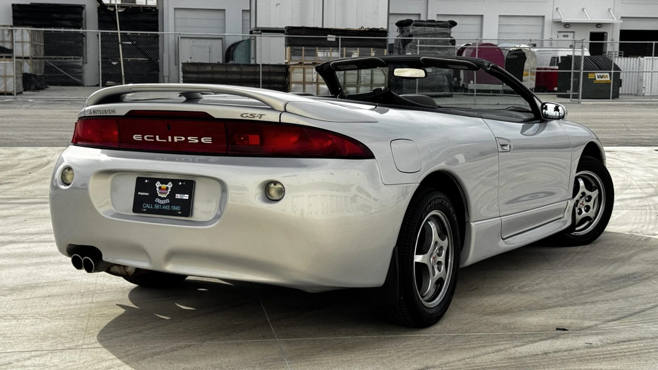 1998 Mitsubishi Eclipse 2nd Gen - Image 9 of 31