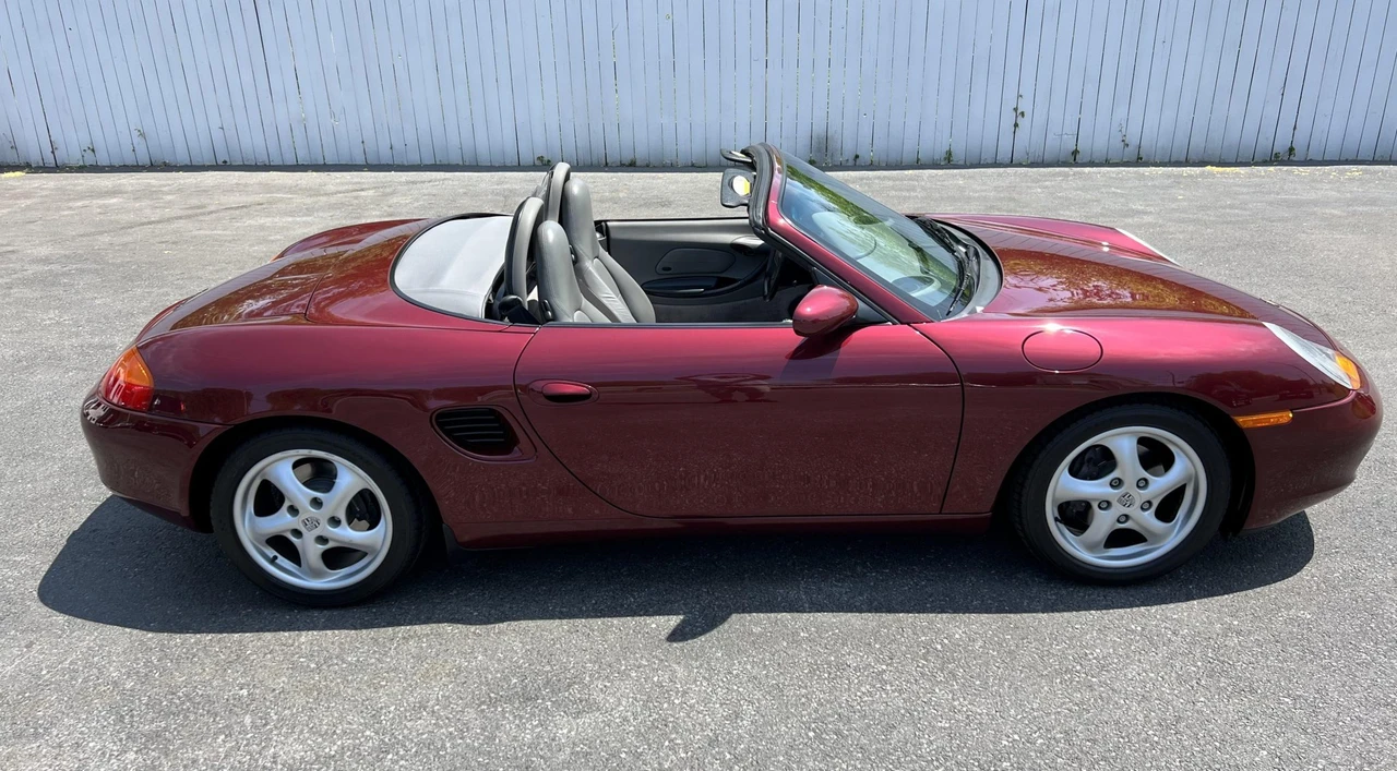 1998 Porsche 986 Boxster - Image 16 of 31