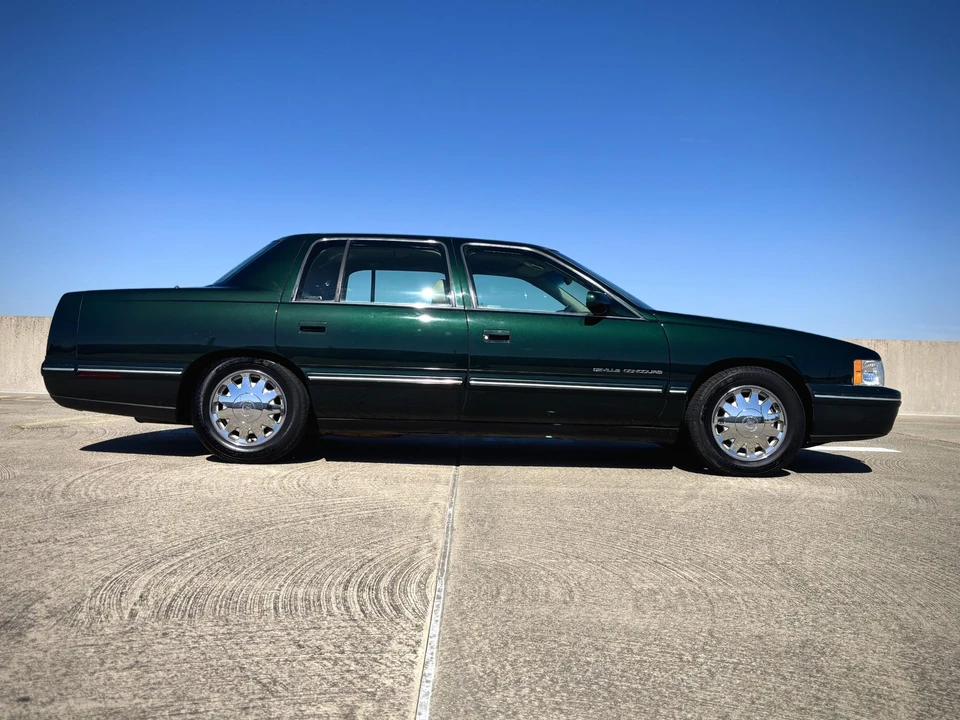 1999 Cadillac DeVille 7th Gen - Image 6 of 31