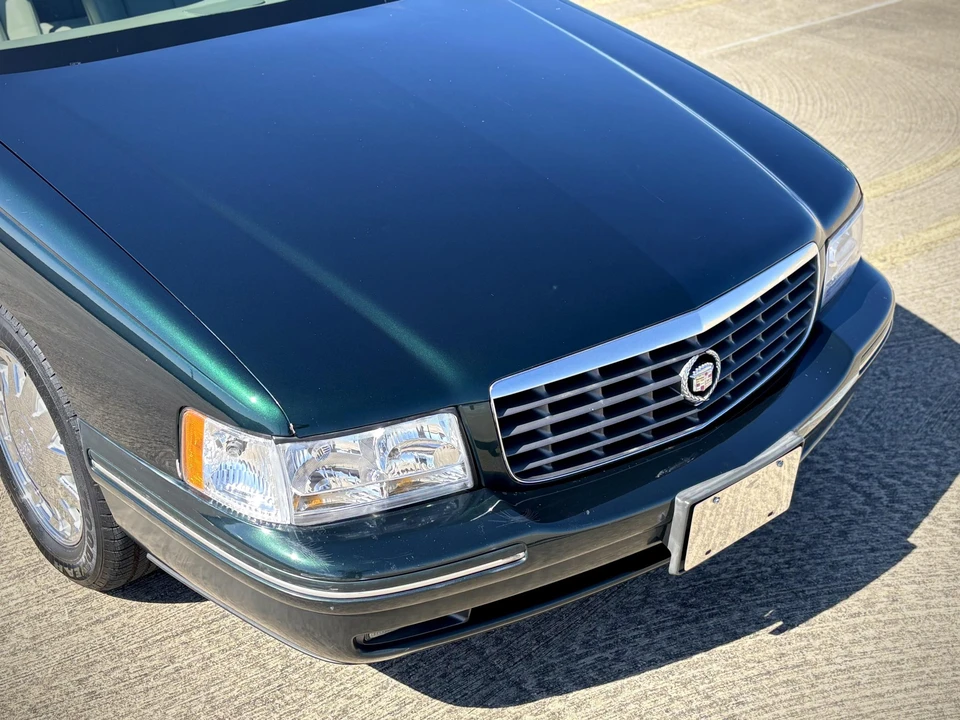 1999 Cadillac DeVille 7th Gen - Image 15 of 31