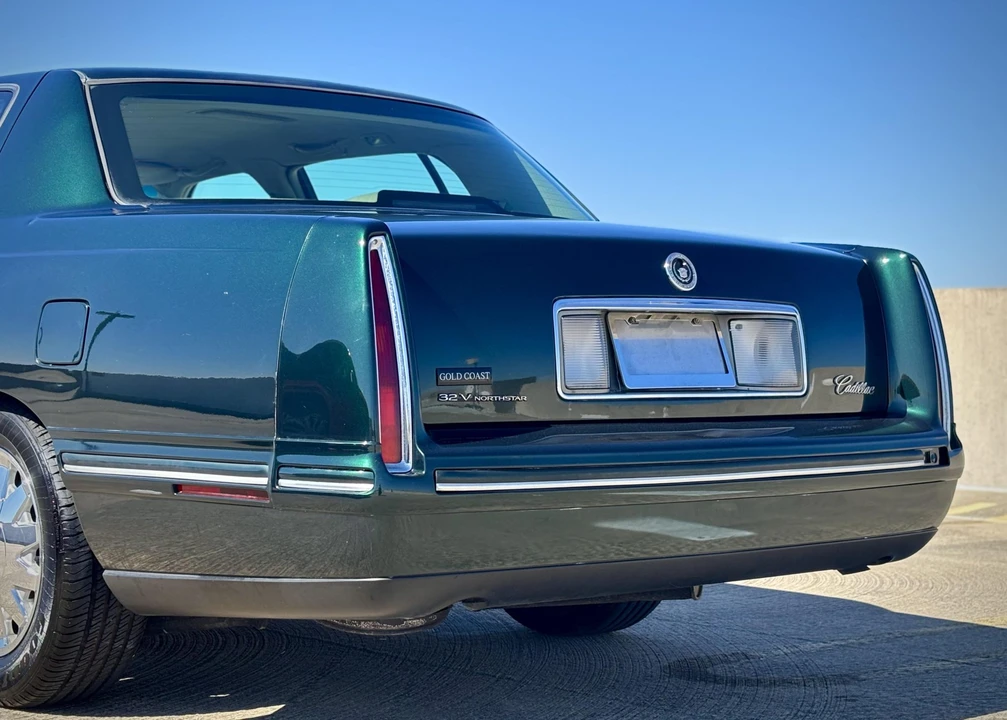 1999 Cadillac DeVille 7th Gen - Image 23 of 31