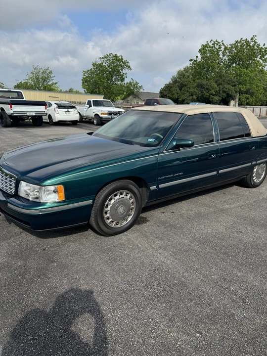 1999 Cadillac DeVille 7th Gen - Image 25 of 31