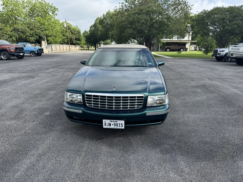 1999 Cadillac DeVille 7th Gen - Image 22 of 31