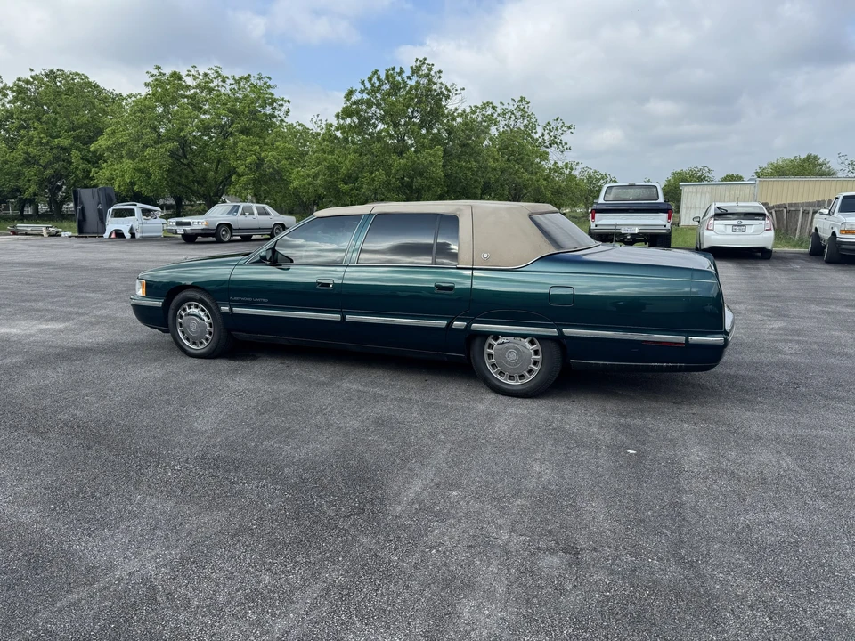 1999 Cadillac DeVille 7th Gen - Image 6 of 31